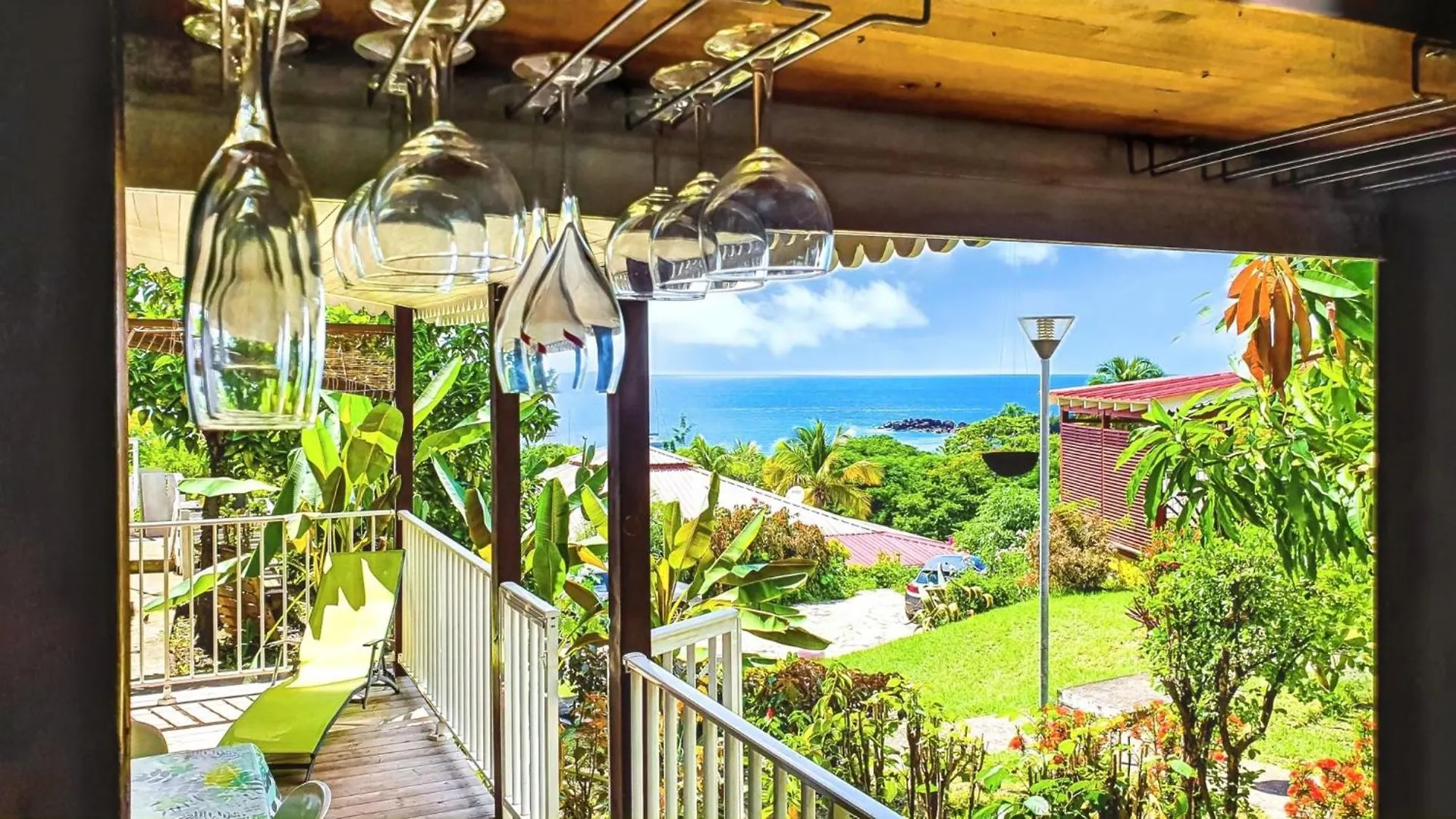 Bungalow Confortable Avec Vue Mer A Bouillante